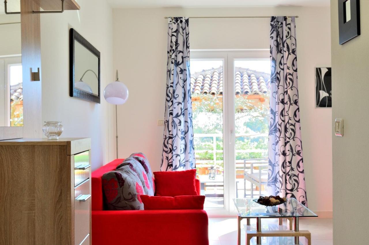 Apartment Domus Lauri Umag Kültér fotó