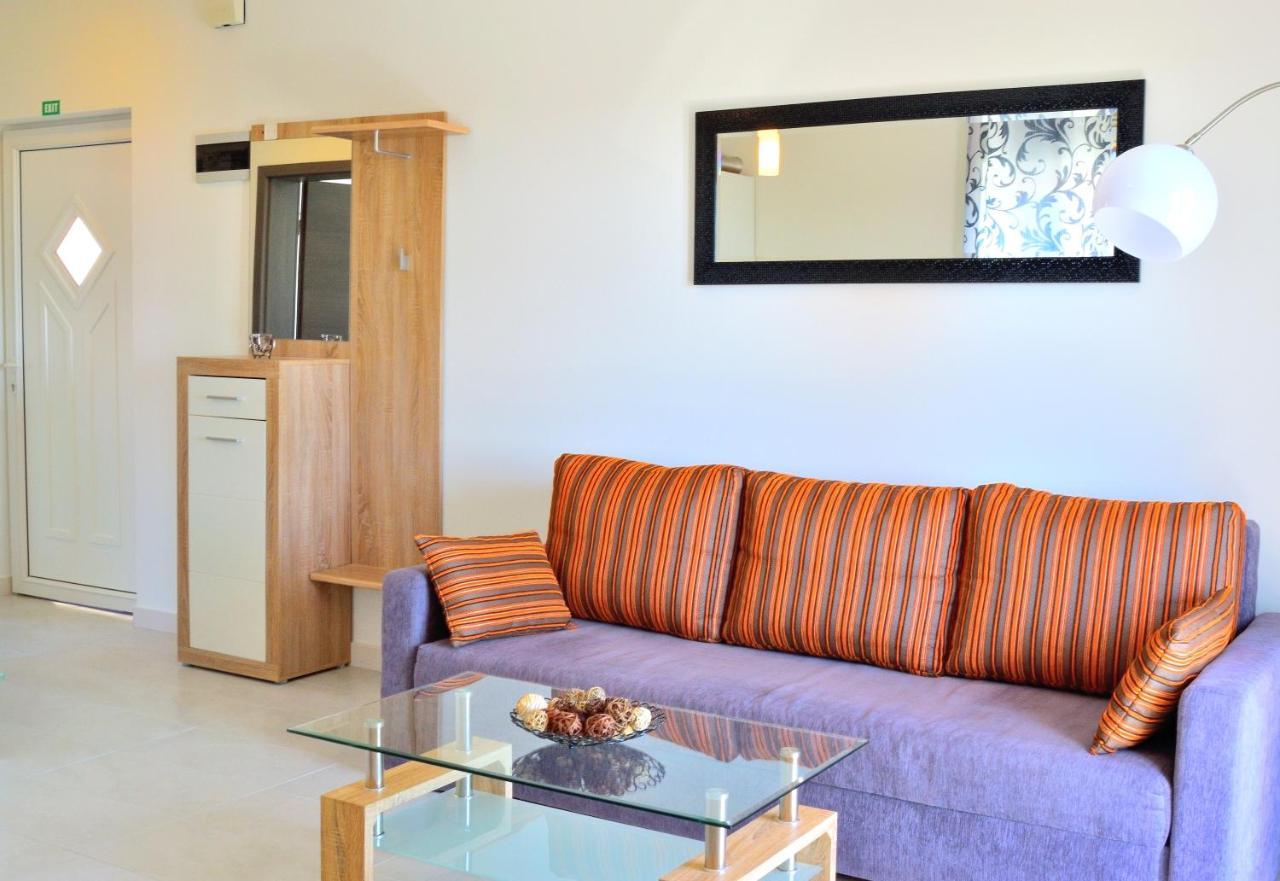Apartment Domus Lauri Umag Kültér fotó
