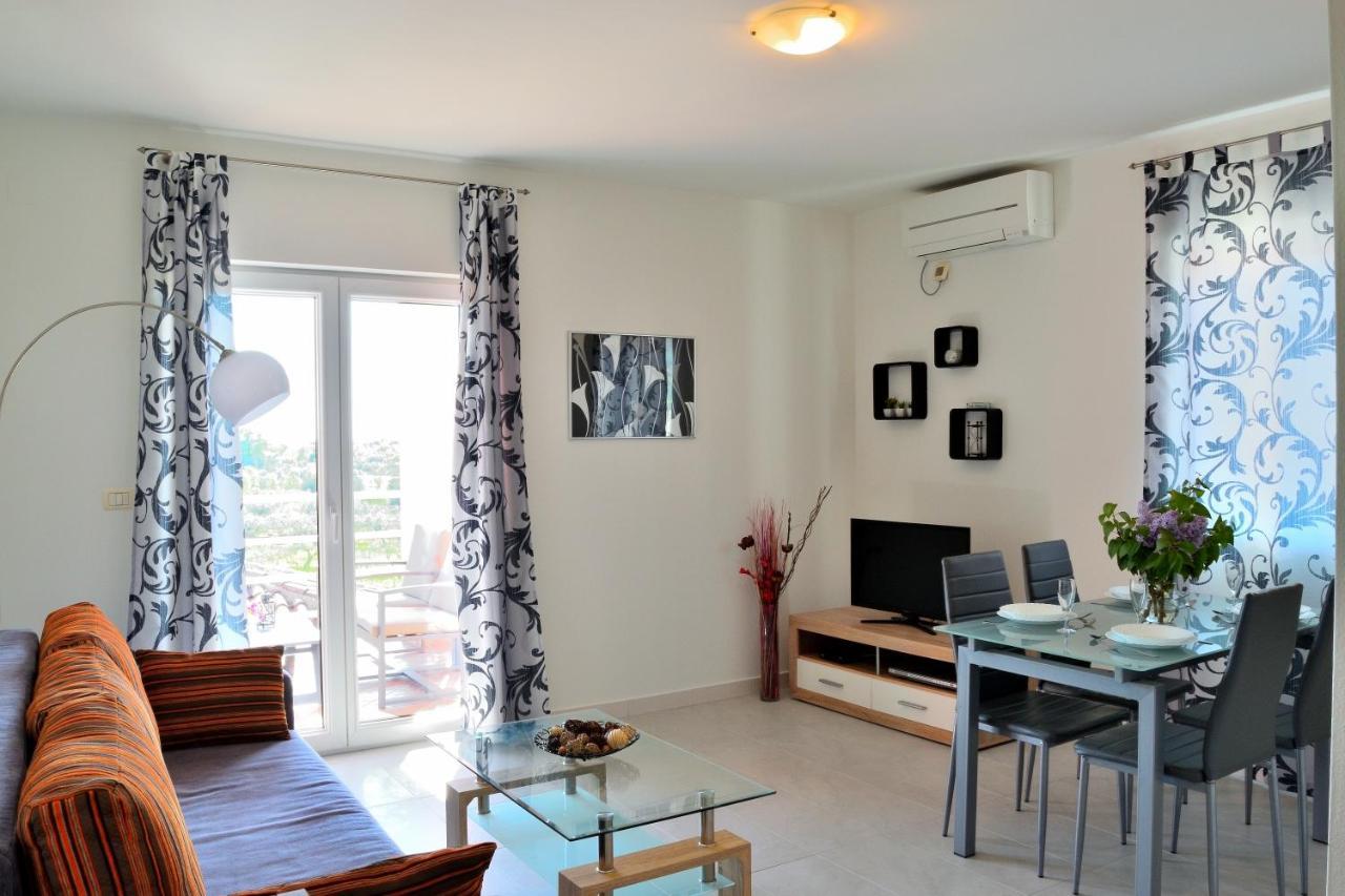 Apartment Domus Lauri Umag Kültér fotó