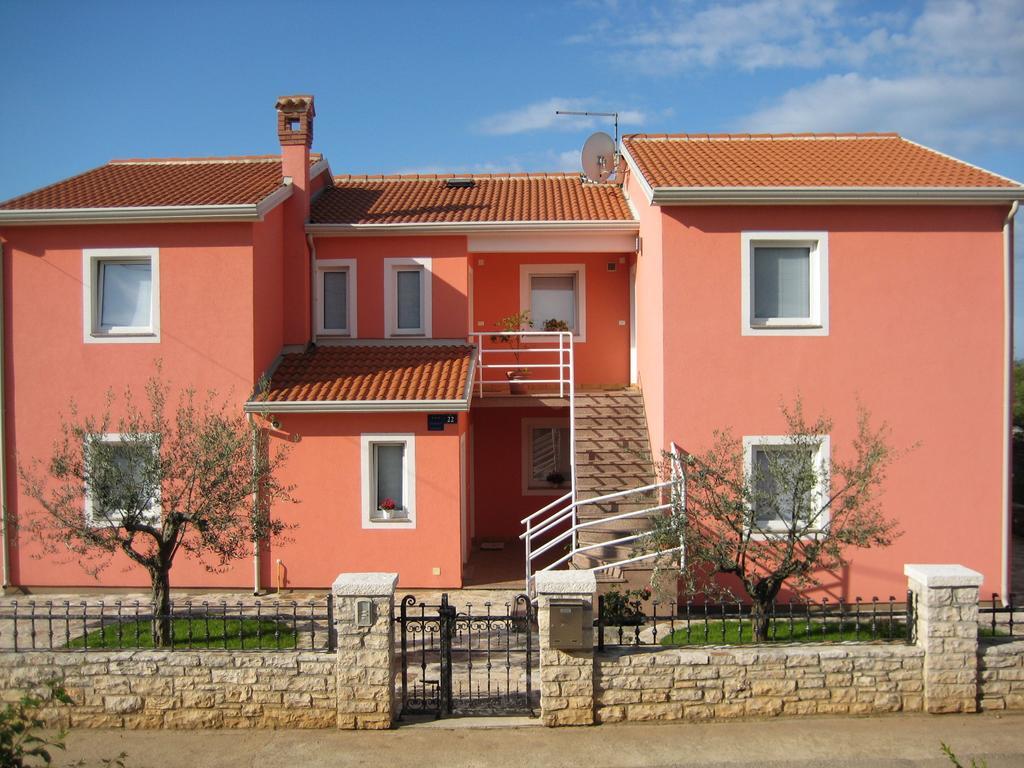 Apartment Domus Lauri Umag Szoba fotó